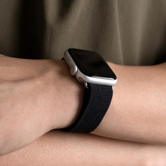 Black | Apple Watch Milanese Magnetic Loop Strap | Stainless Steel Band | 42mm / 44mm / 45mm